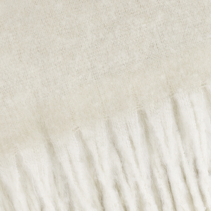 cosy throw ecru image