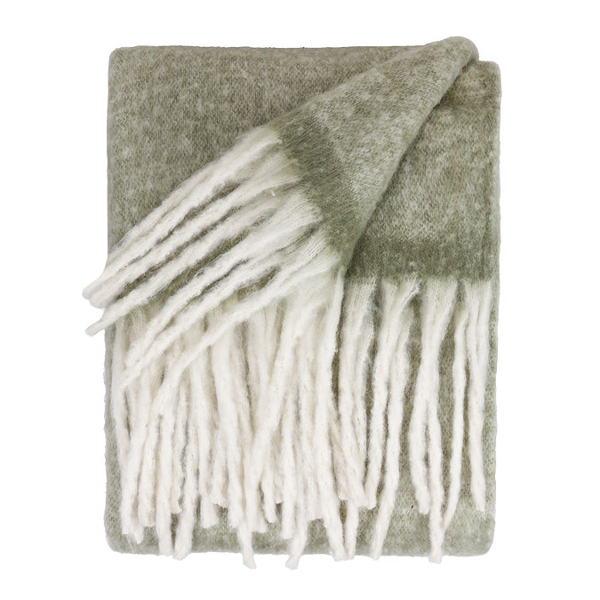 Cozy throw image