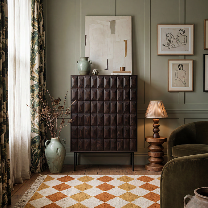 Cuba bar unit closed in lifestyle