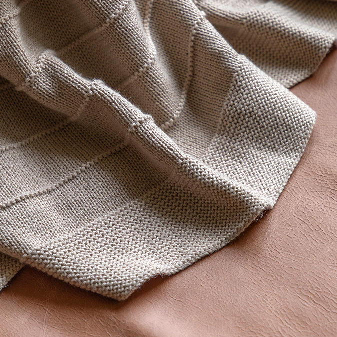 cyrus taupe