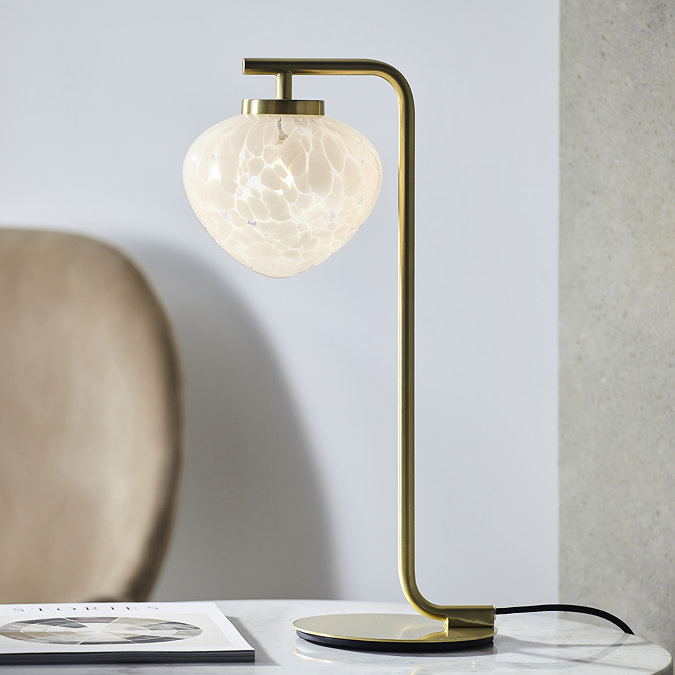 Daisy table lamp image