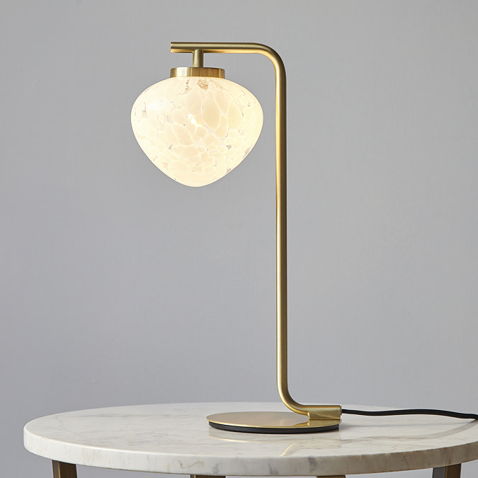 Daisy table lamp image