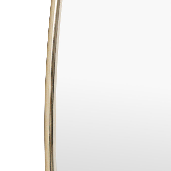 davenport pebble wall mirror image