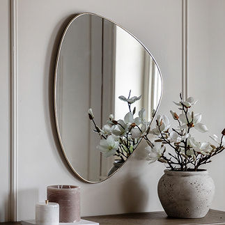 davenport pebble wall mirror image