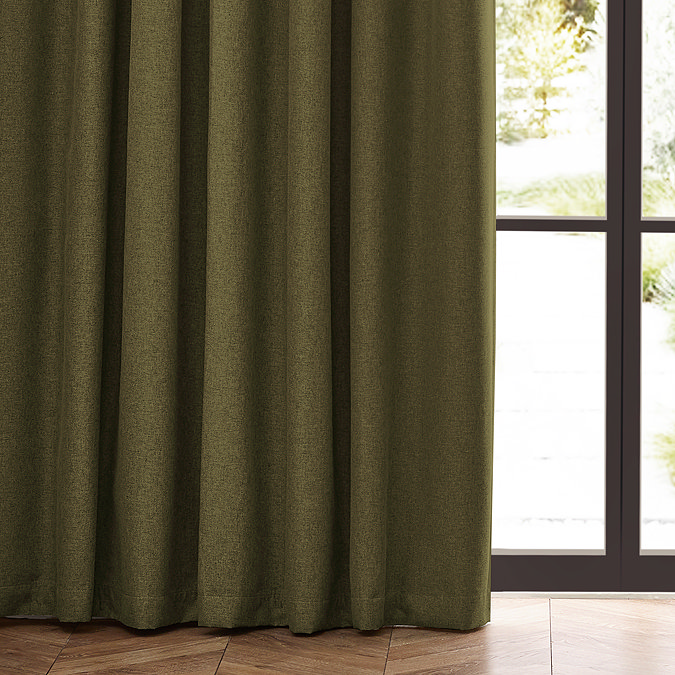 bottom of curtain image 3