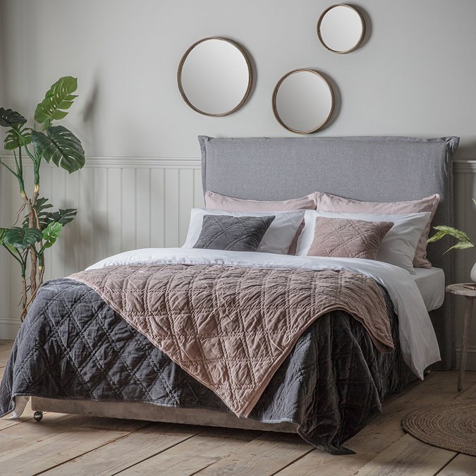 Della Blush Bedspread