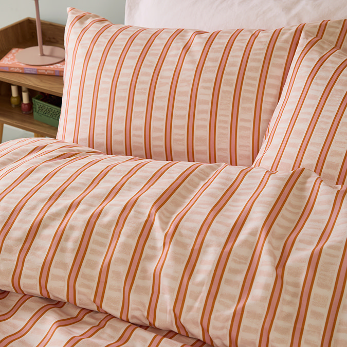 Hettie Duvet cover set orange and pink image 2