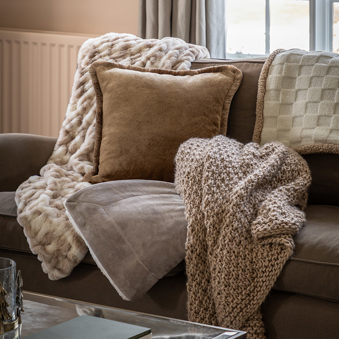 Elijah Luxury knit throw