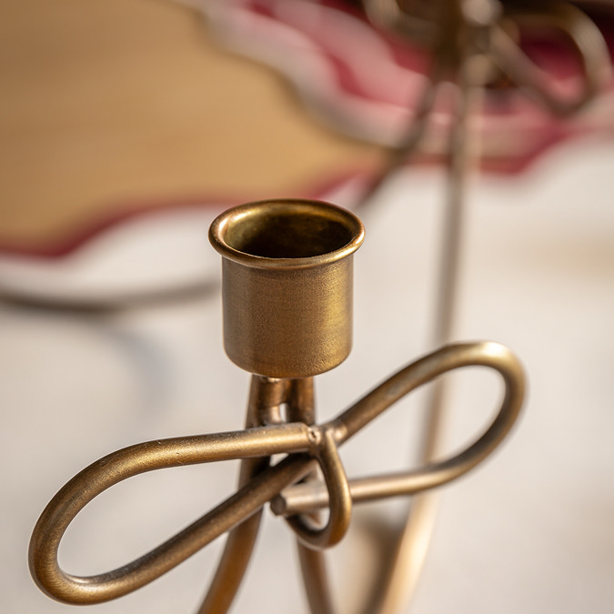 Elora bow candle holder