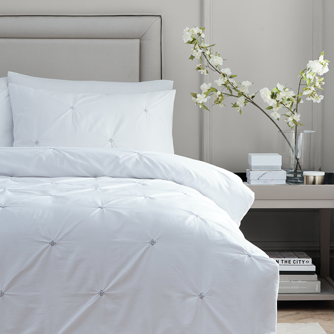 Elysia on bed close up image 3