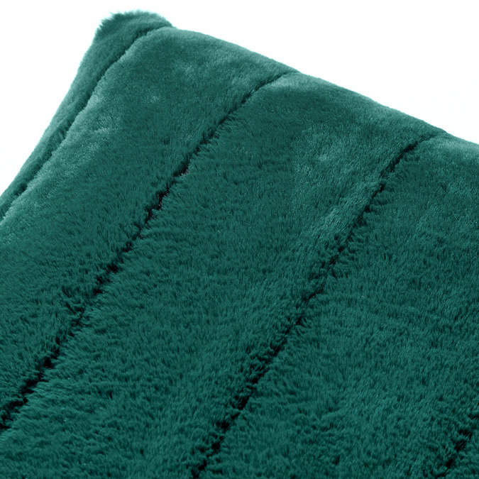 Empress emerald cushion image