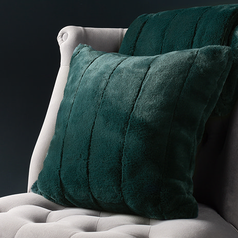 Emerald Empress cushion image