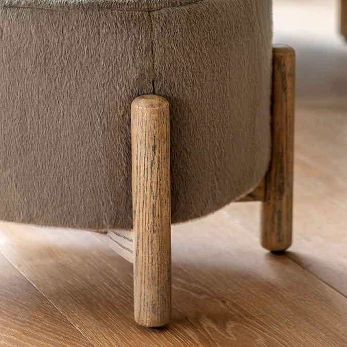 Ezra footstool