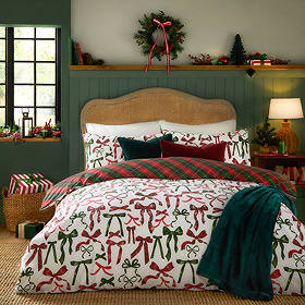 Red and Green Bows Duvet