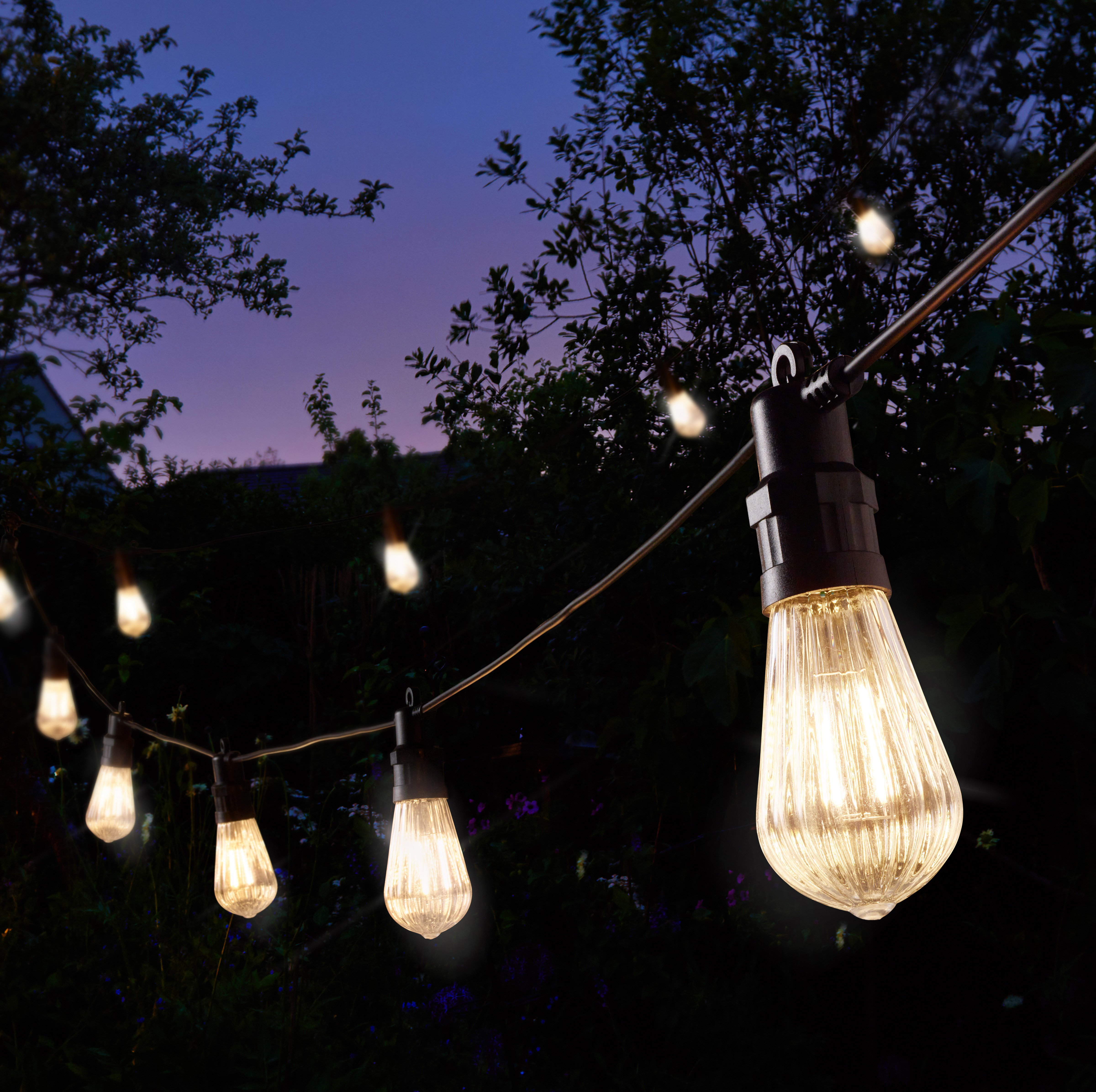 Fluted Festoon Solar String Lights - Warm White | MFI