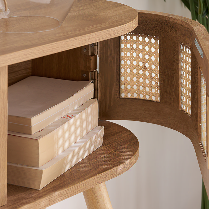 29GRA001 carousel image