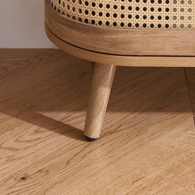 34GRA001 carousel image