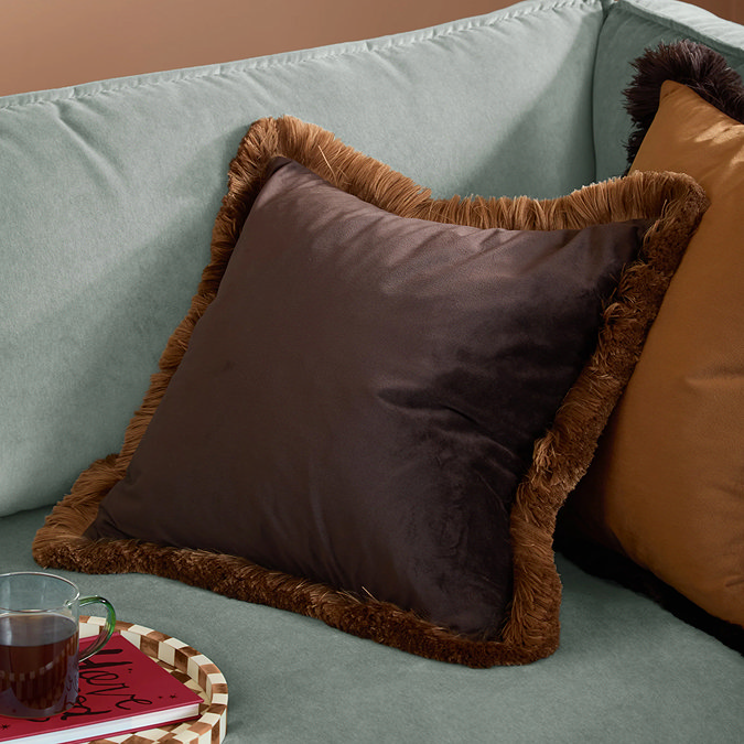 Halo chocolate cushion image