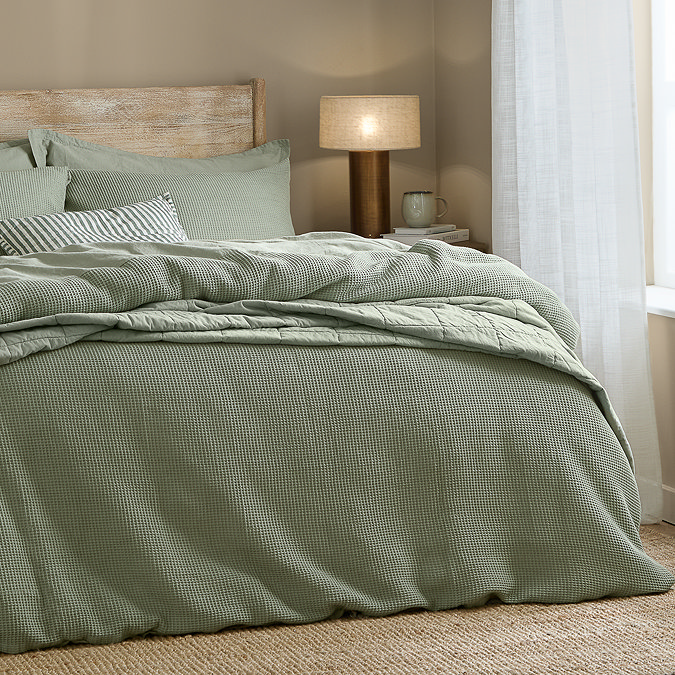 Hebden relaxed waffle duvet cover set bay green