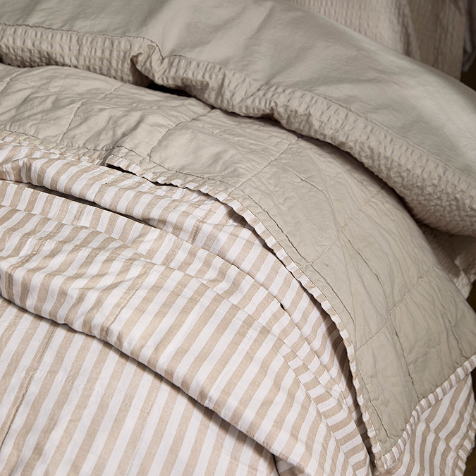 Hebden bedspread natural and stone