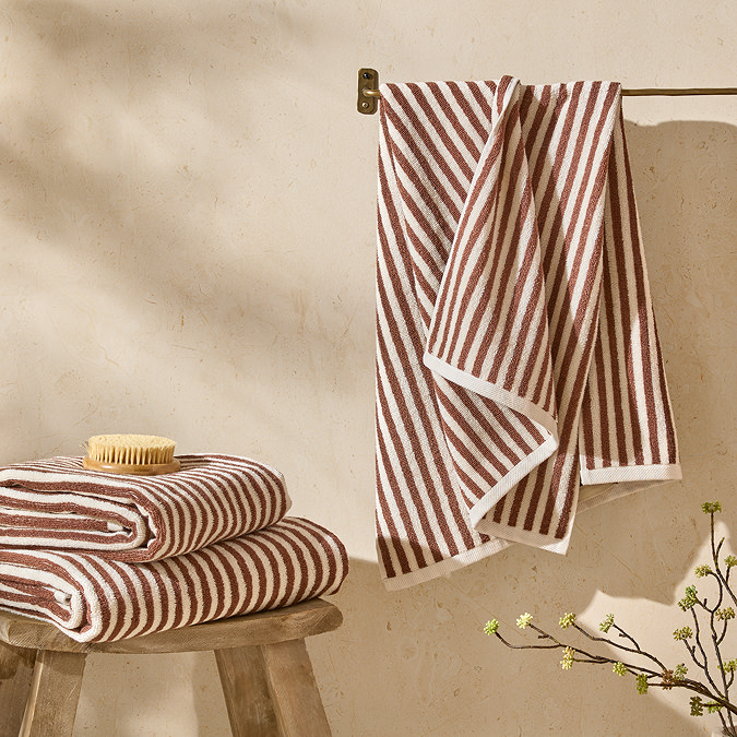 Hebden Pecan and beige towel