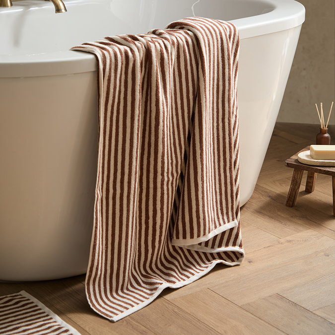 Hebden Pecan and beige towel