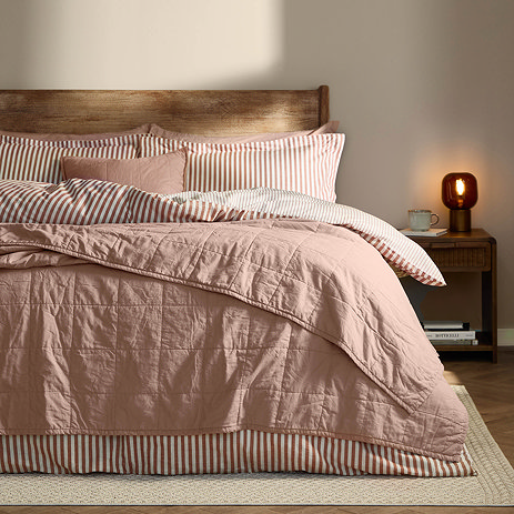 Hebden washed cotton bedspread on bed image