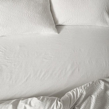 Hebden Washed Cotton Fitted Sheet chalk