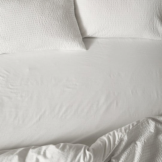 Hebden Washed Cotton Fitted Sheet chalk