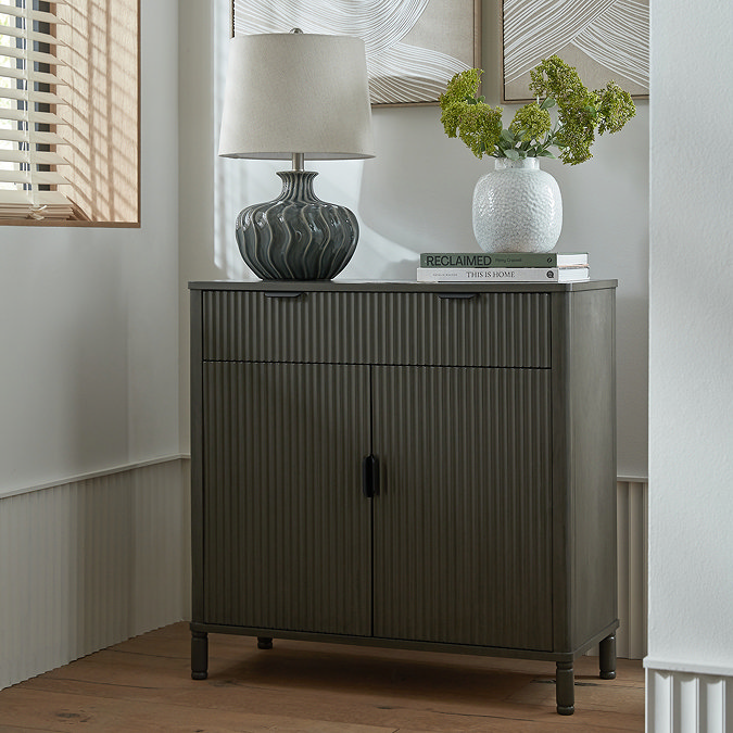 Newport 1 drawer 2 door cabinet