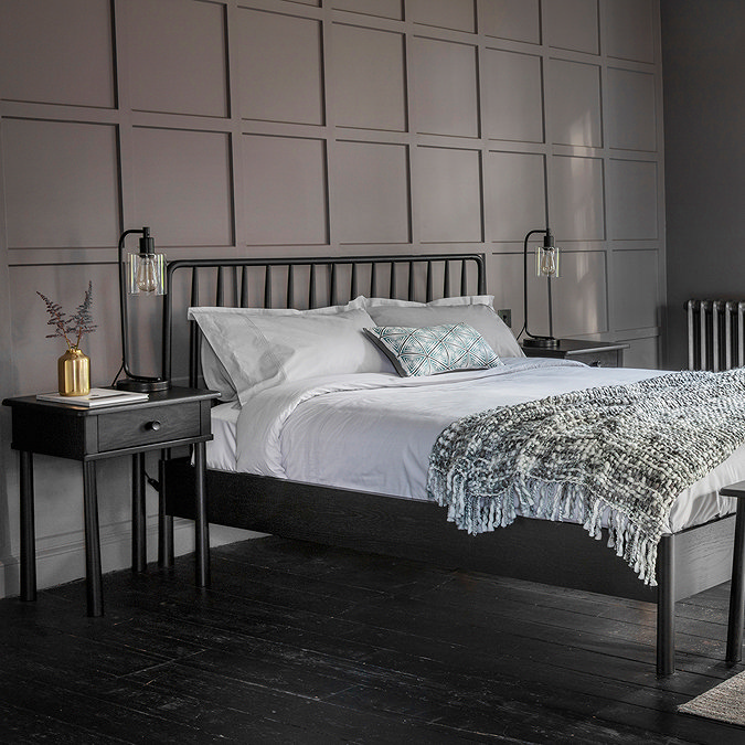 Henley 1 drawer bedside table image 3