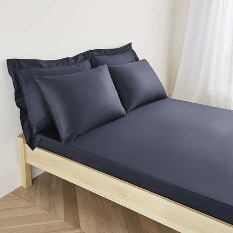 Standard fitted sheet and oxford pillowcase bundle