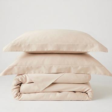 Natural Hotel Luxury Bundle Lifestyle Shot