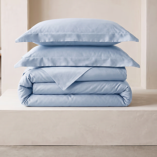 Stacked 300 thread count bedding
