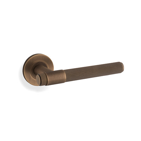Isen Door Handle Knurled Model II Antique Brass image