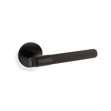 Isen Knurled Model II black door handle image