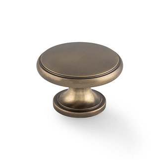 Isen Plain Antique Brass cabinet knob
