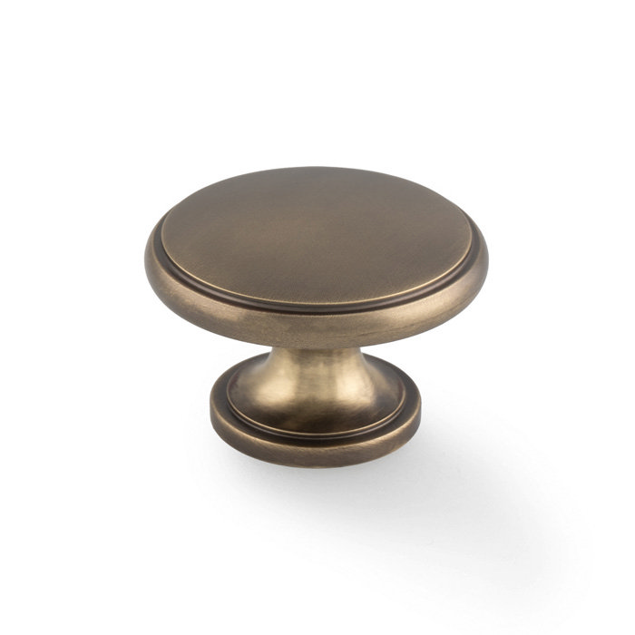 Isen Plain Antique Brass cabinet knob