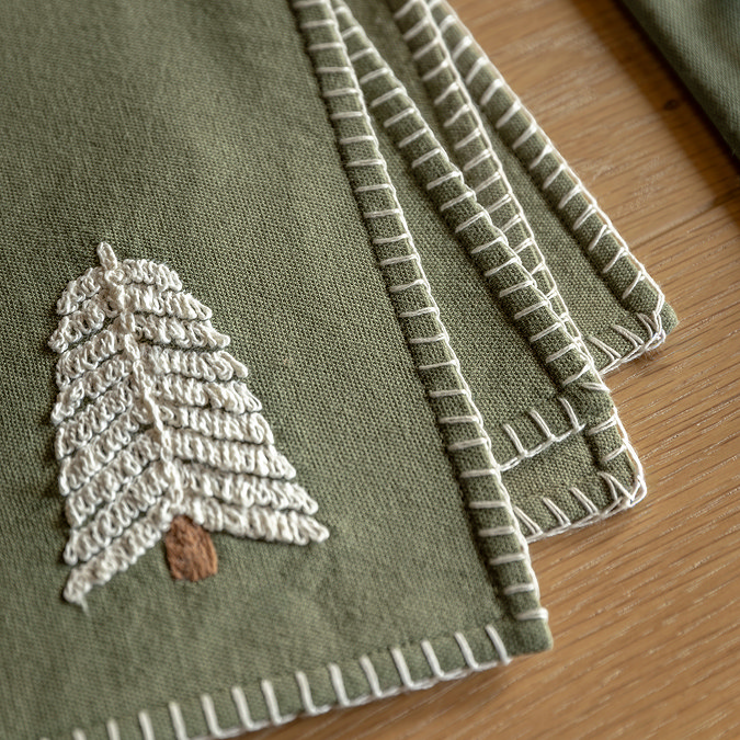 Willow Set of 4 Embroidered Tree Placemats