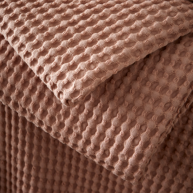 jaipur waffle throw in pink imagejaipur waffle throw in pink image