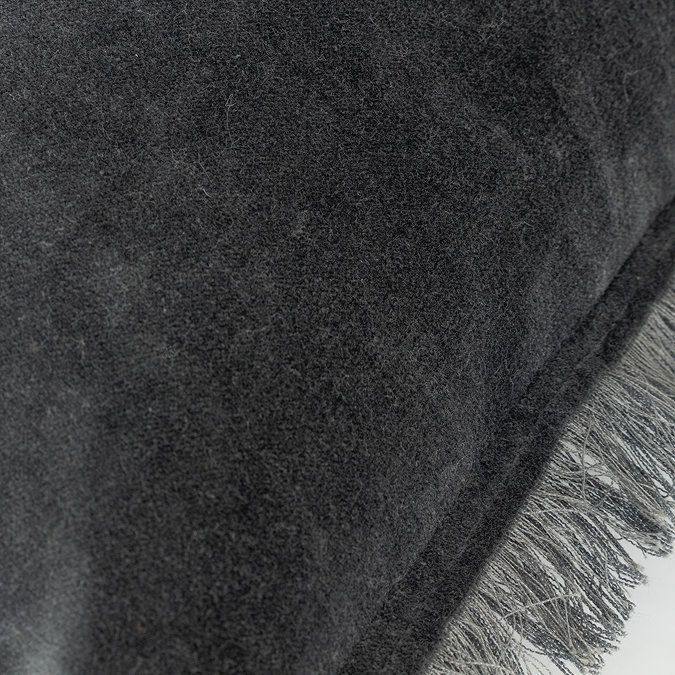 Jaye Cushion in slate close up image 4