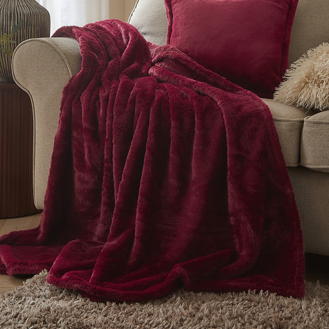 Kallu Throw Berry Cropped Lifestyle
