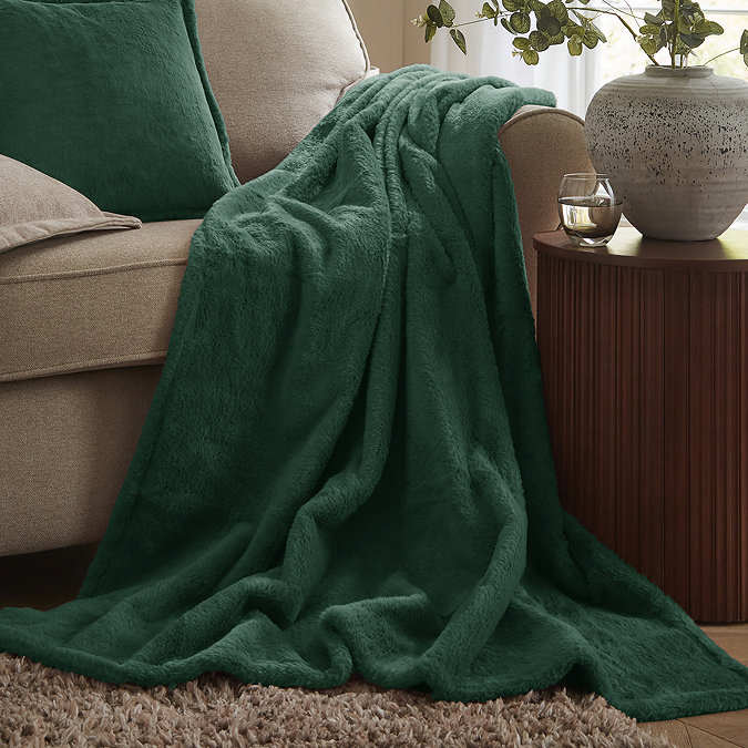 Kallu Throw Needle Green Draped Throw