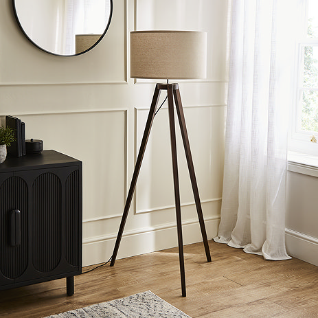 Kelley Main Walnut