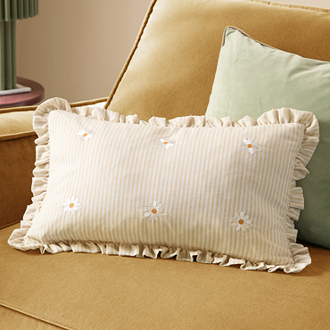 Les Fleurs Daisies Ruffle Cushion multi
