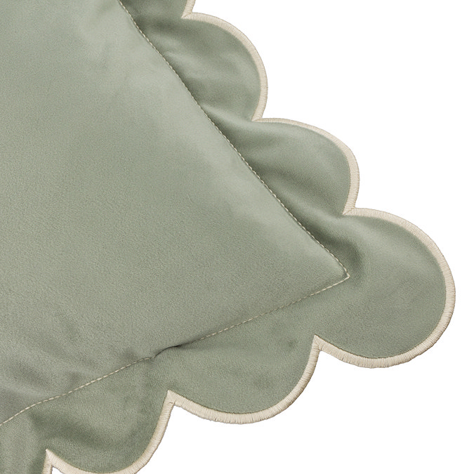 lil scallop green cushion image