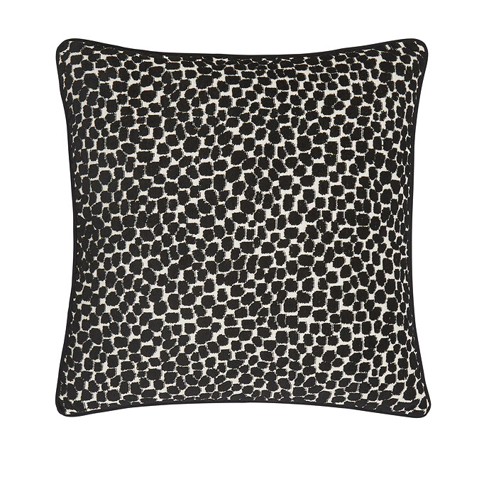 Audrey 43x43 Black front image 4