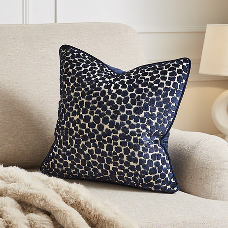 Audrey 43x43 - navy image 1