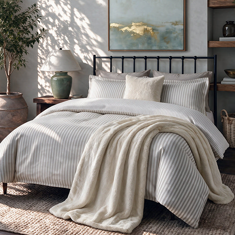 Cassidy Cream Throw