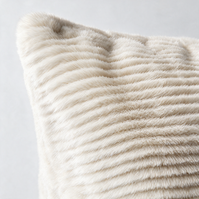 Meave cushion image